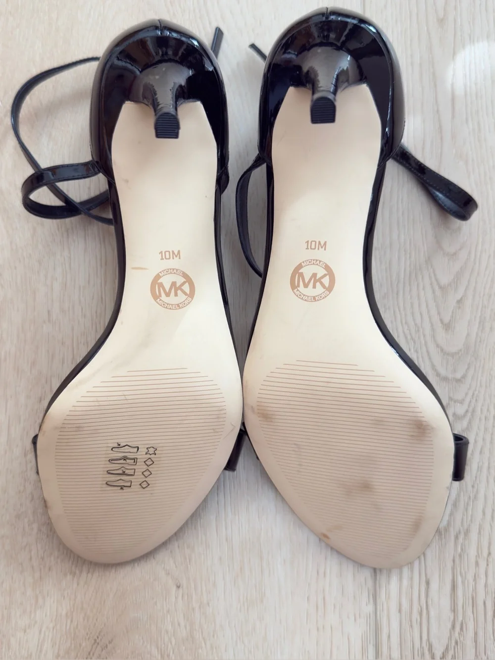 MICHAEL Michael Kors Ava Mid Patent Leather Strappy Sandal Black Size 10